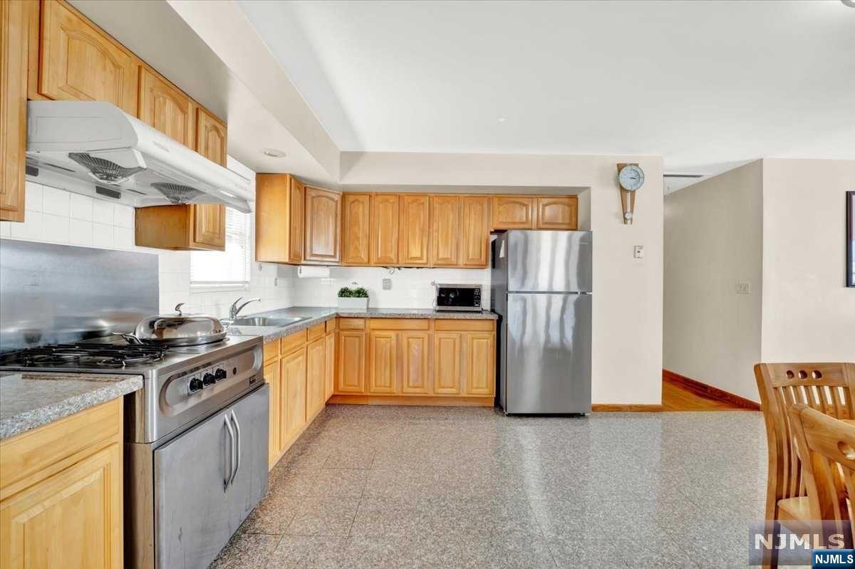 729 2nd Street