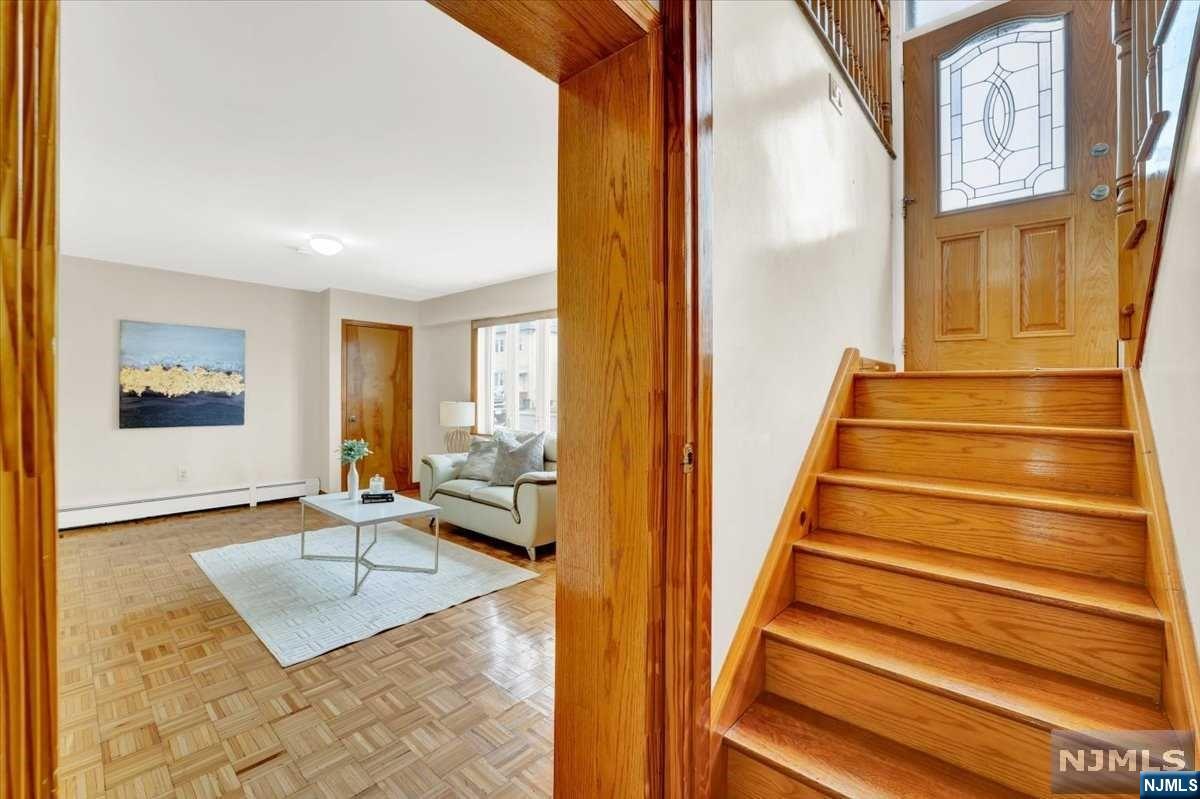 729 2nd Street