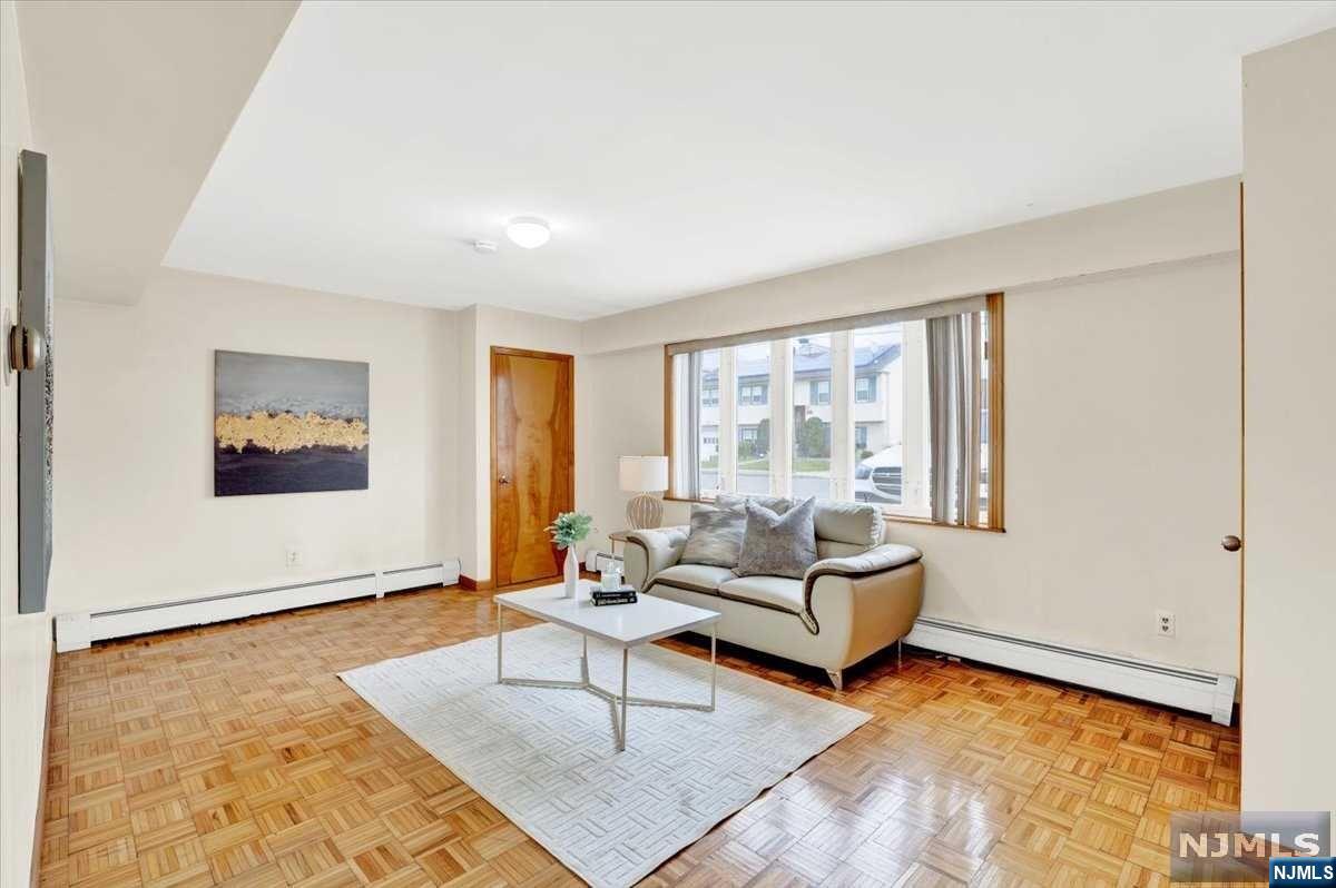 729 2nd Street