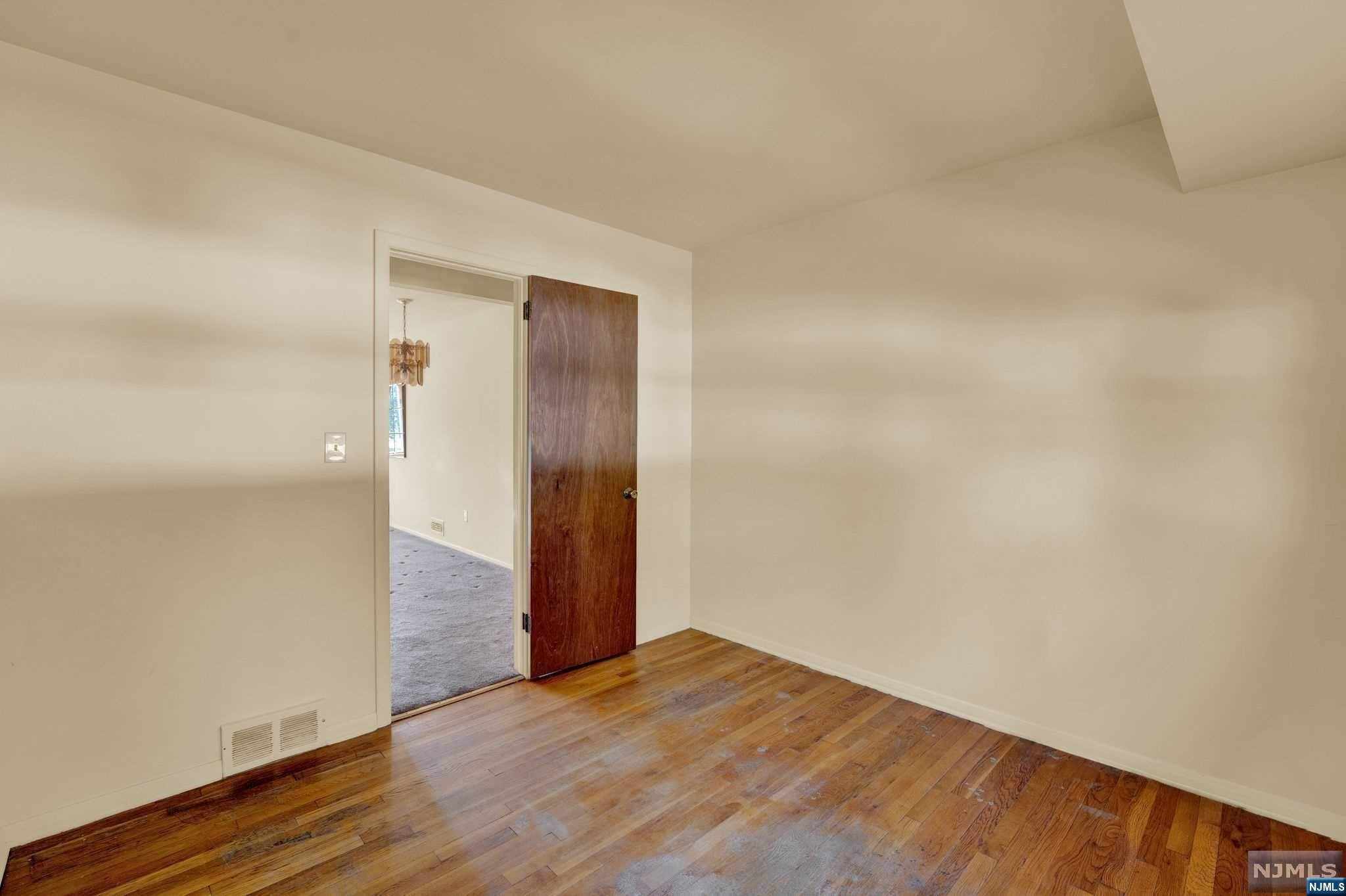675 8th Street