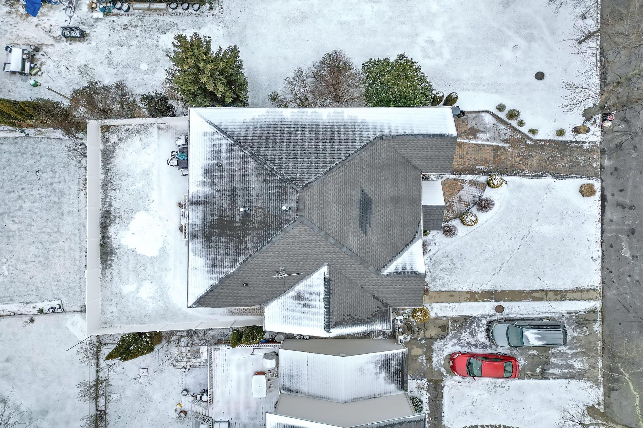 701 GOLDEN AVE