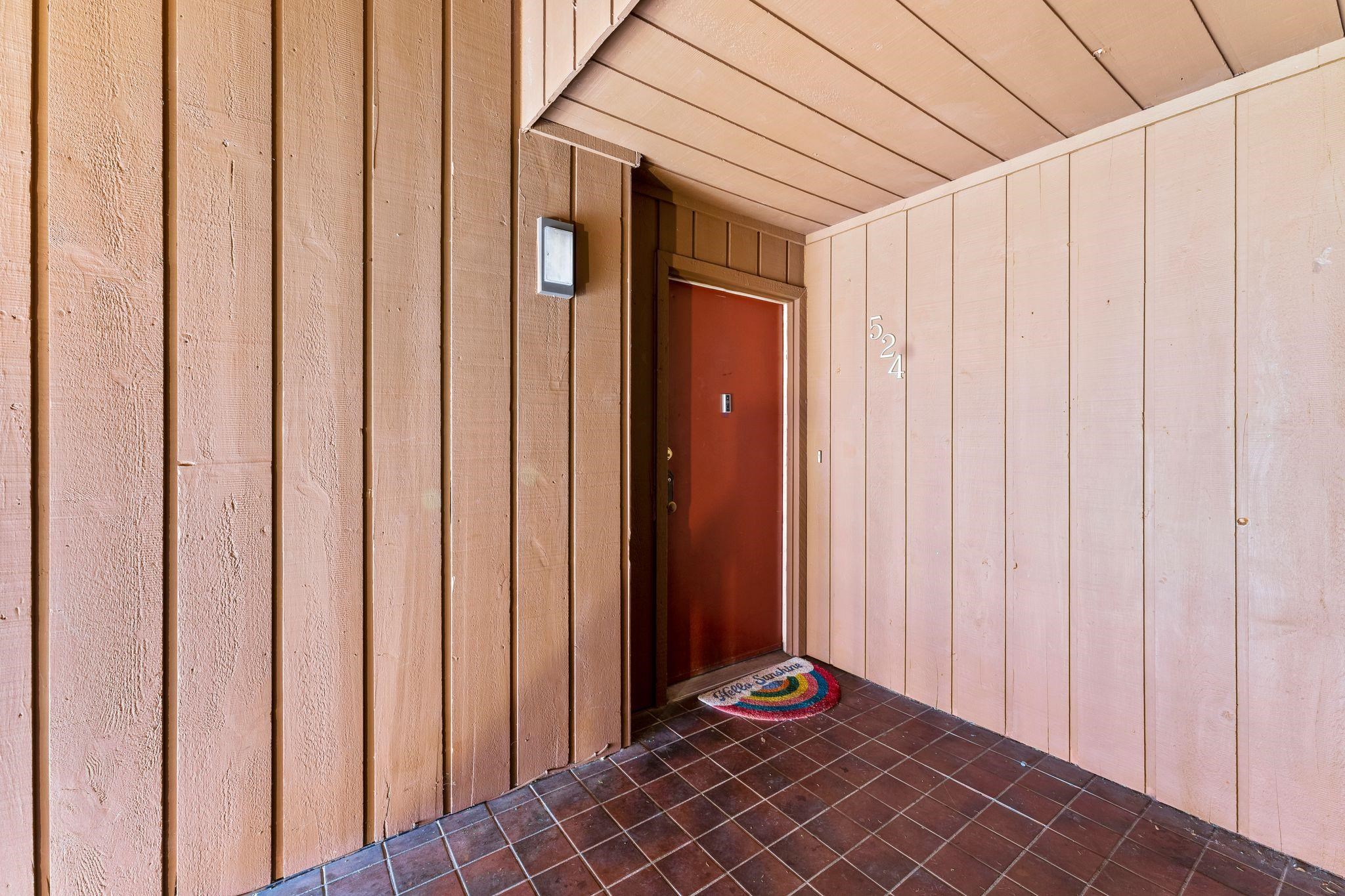 524 TEAL PLAZA