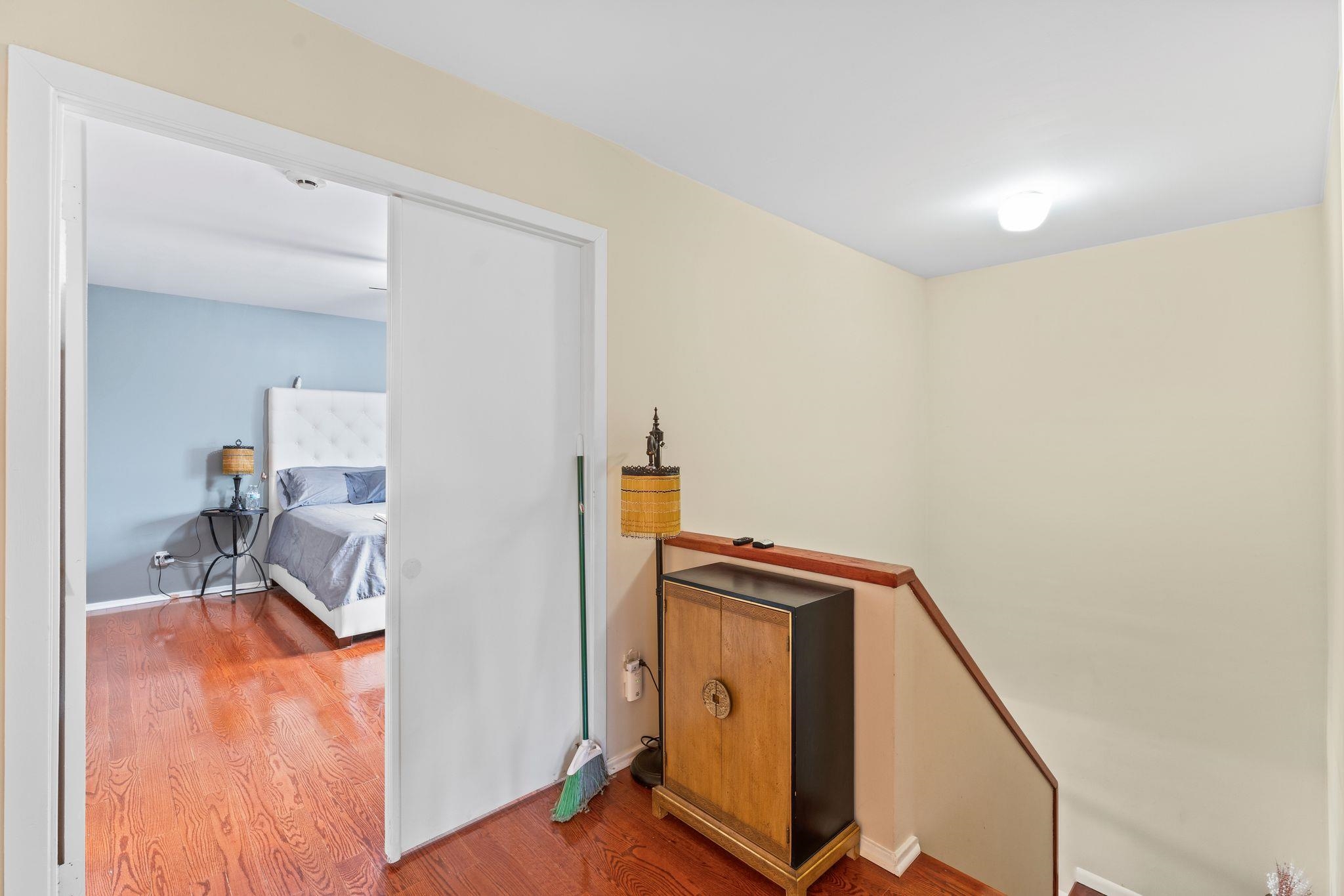 524 TEAL PLAZA
