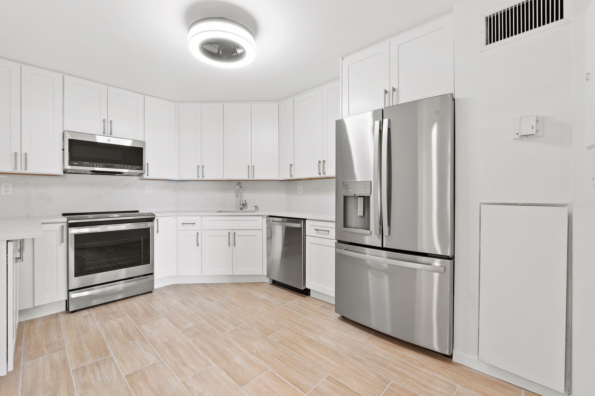 308 HARMON COVE TOWER Unit: 308