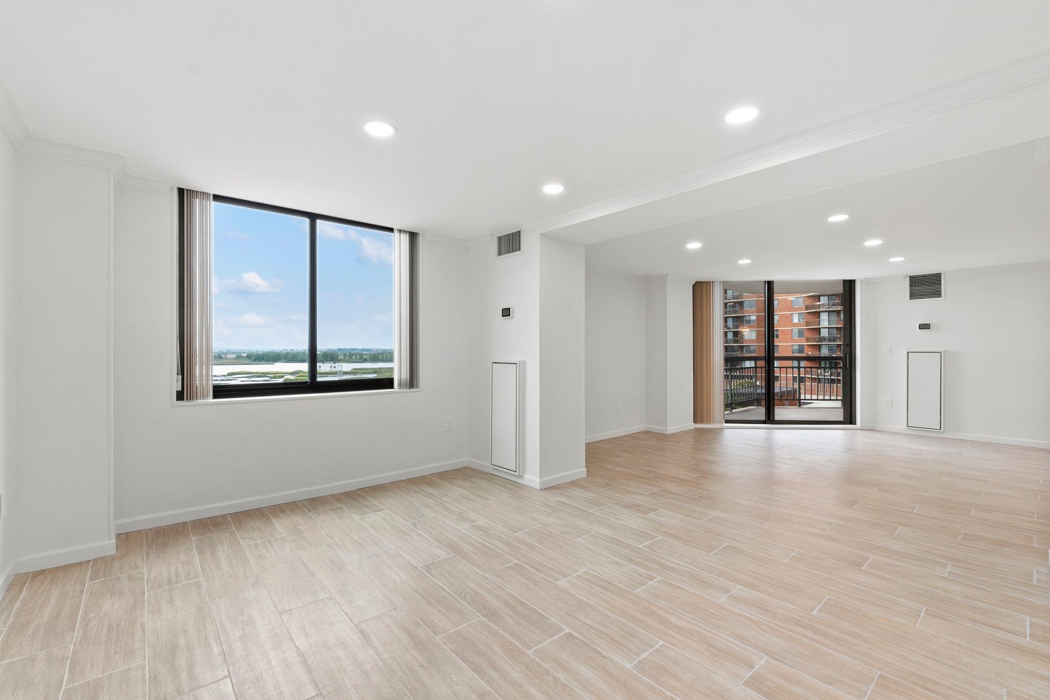 308 HARMON COVE TOWER Unit: 308
