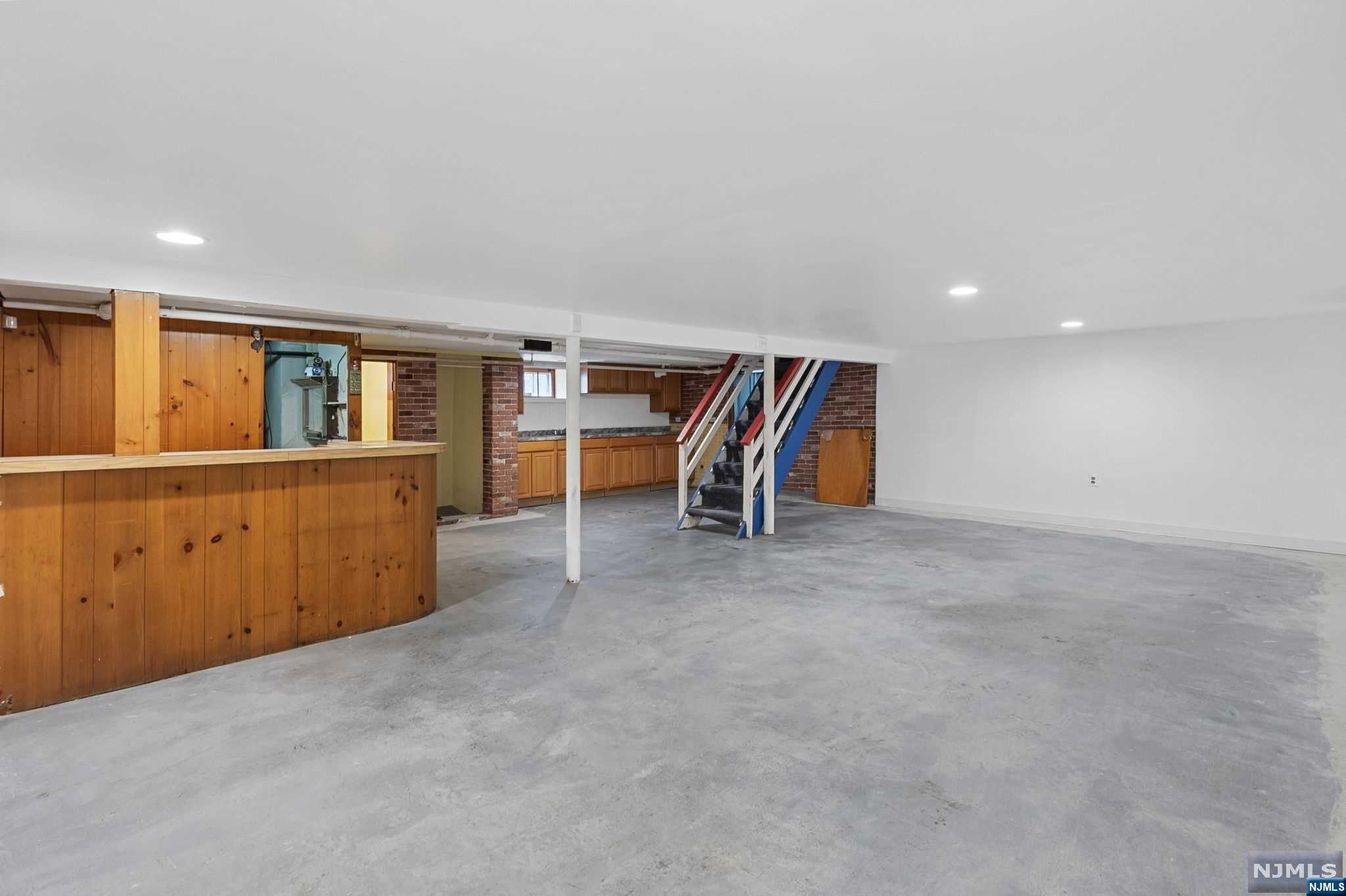 136 Melrose Avenue