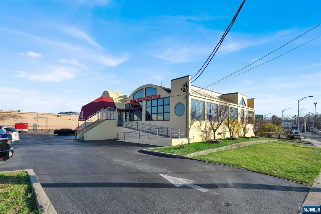 1322 Paterson Plank Road