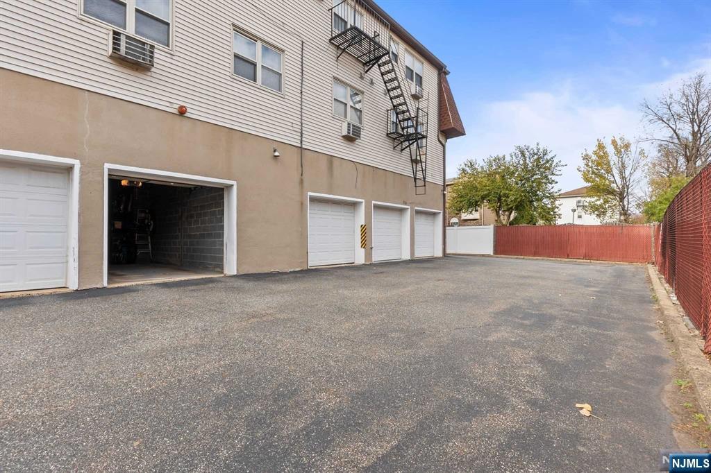 1138 Farm Road
