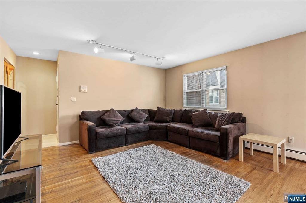 1138 Farm Road