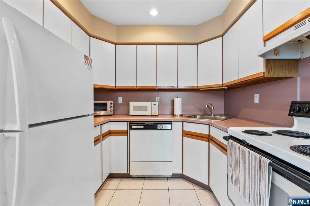 1138 Farm Road