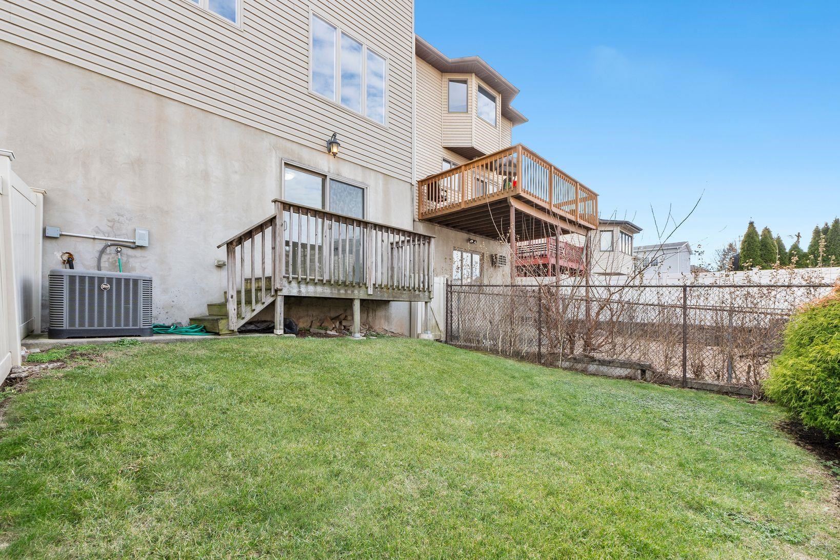769A 9TH ST