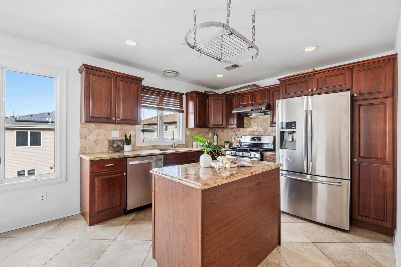 769A 9TH ST