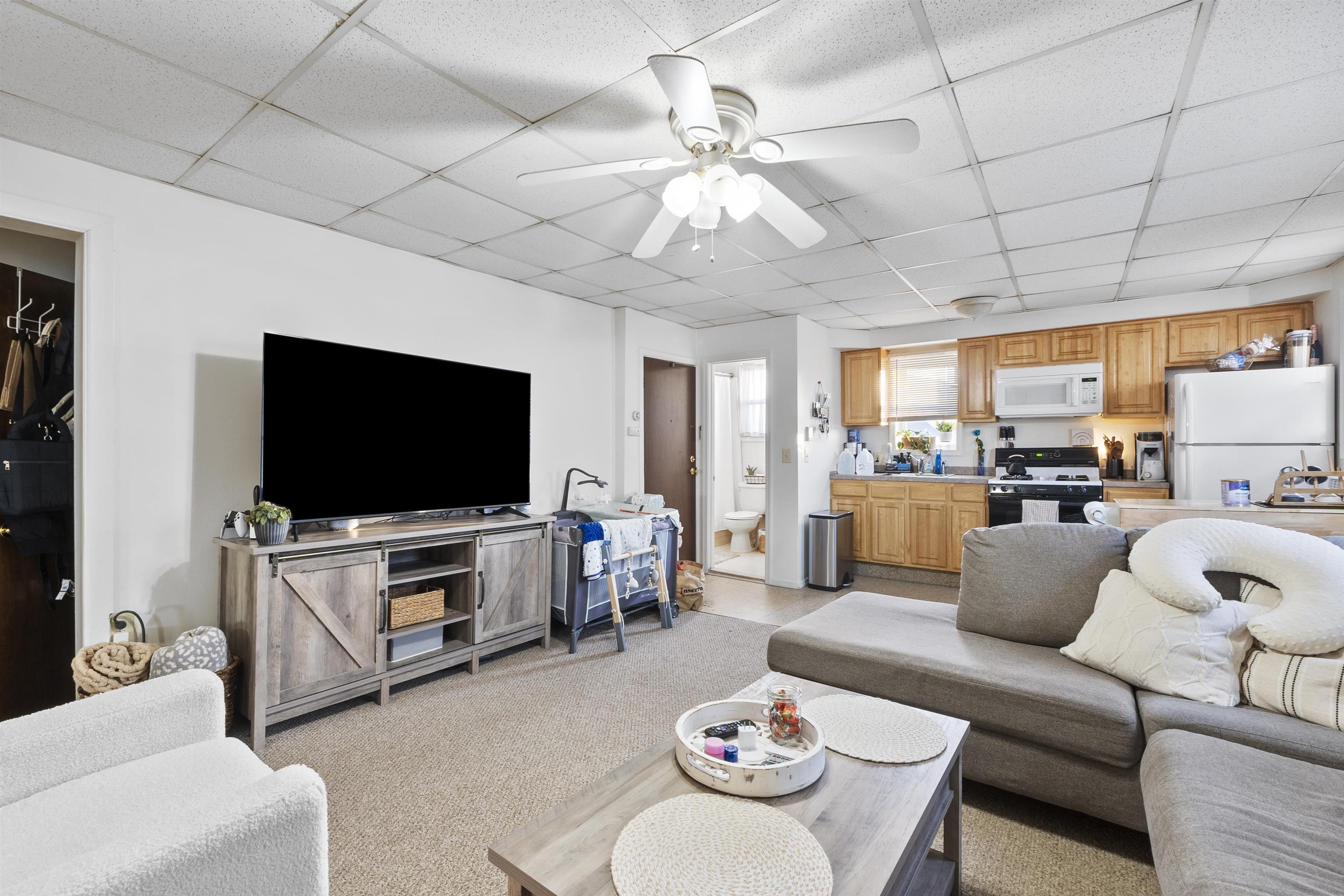 781 2ND ST Unit: 4