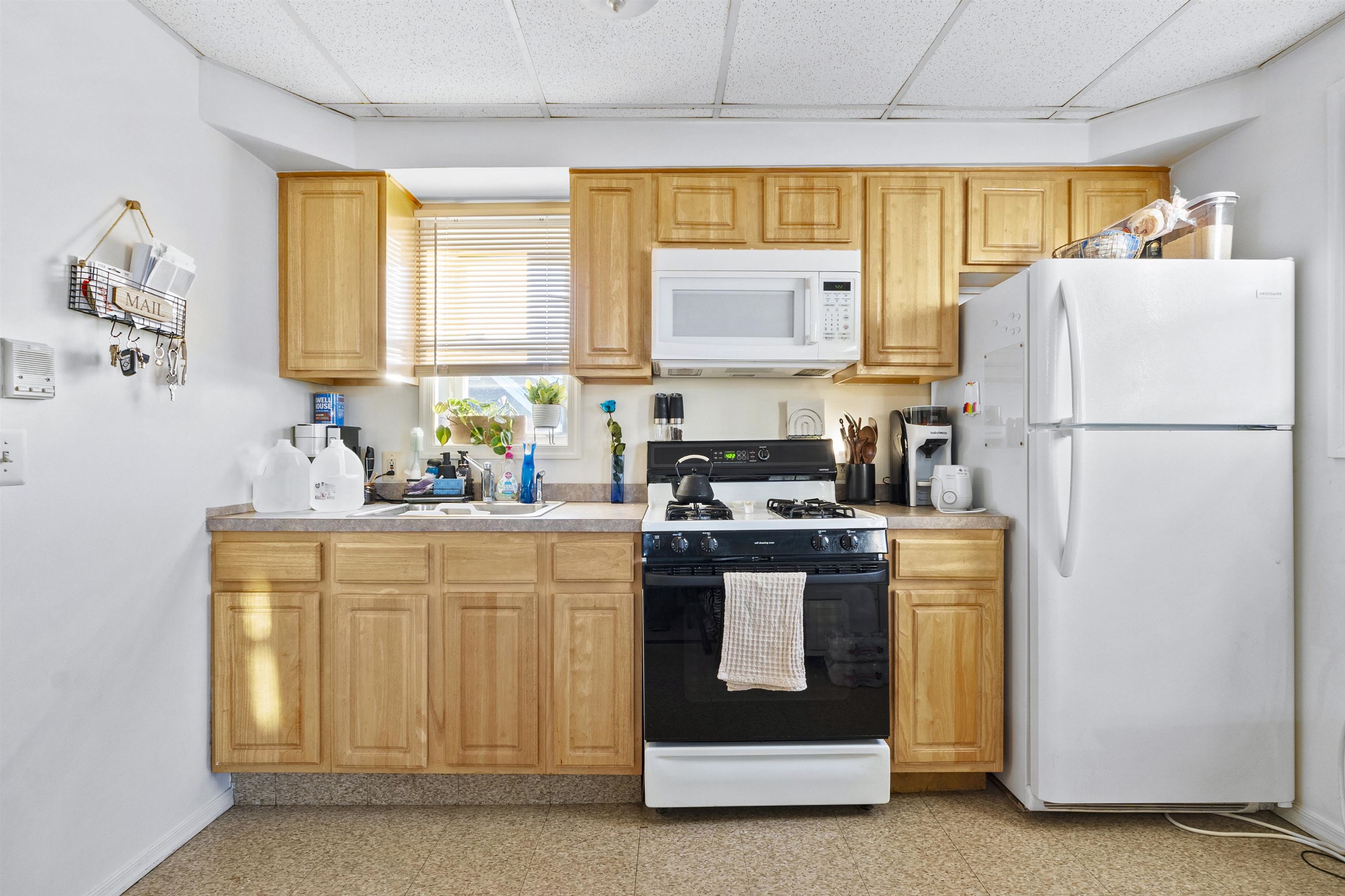 781 2ND ST Unit: 4