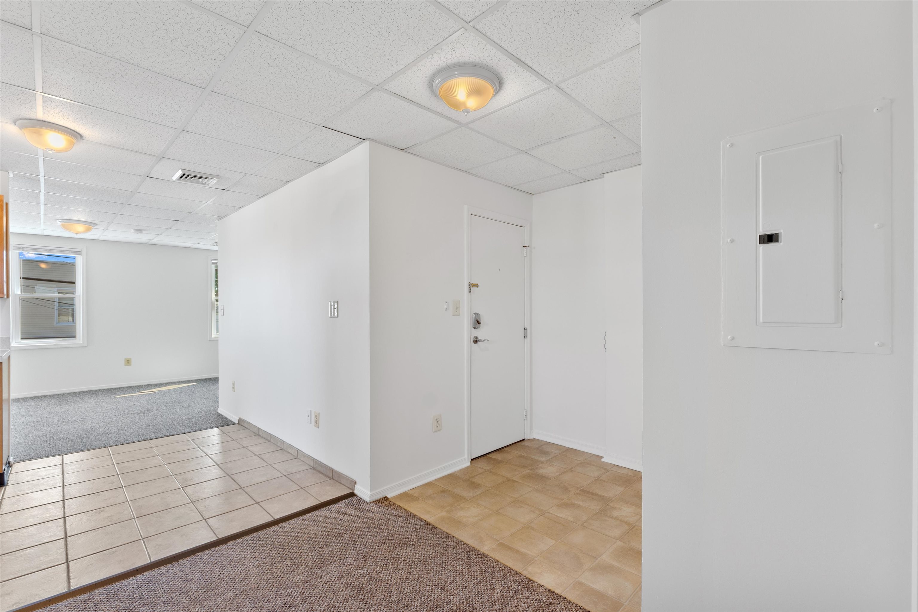 273 CENTRE AVE