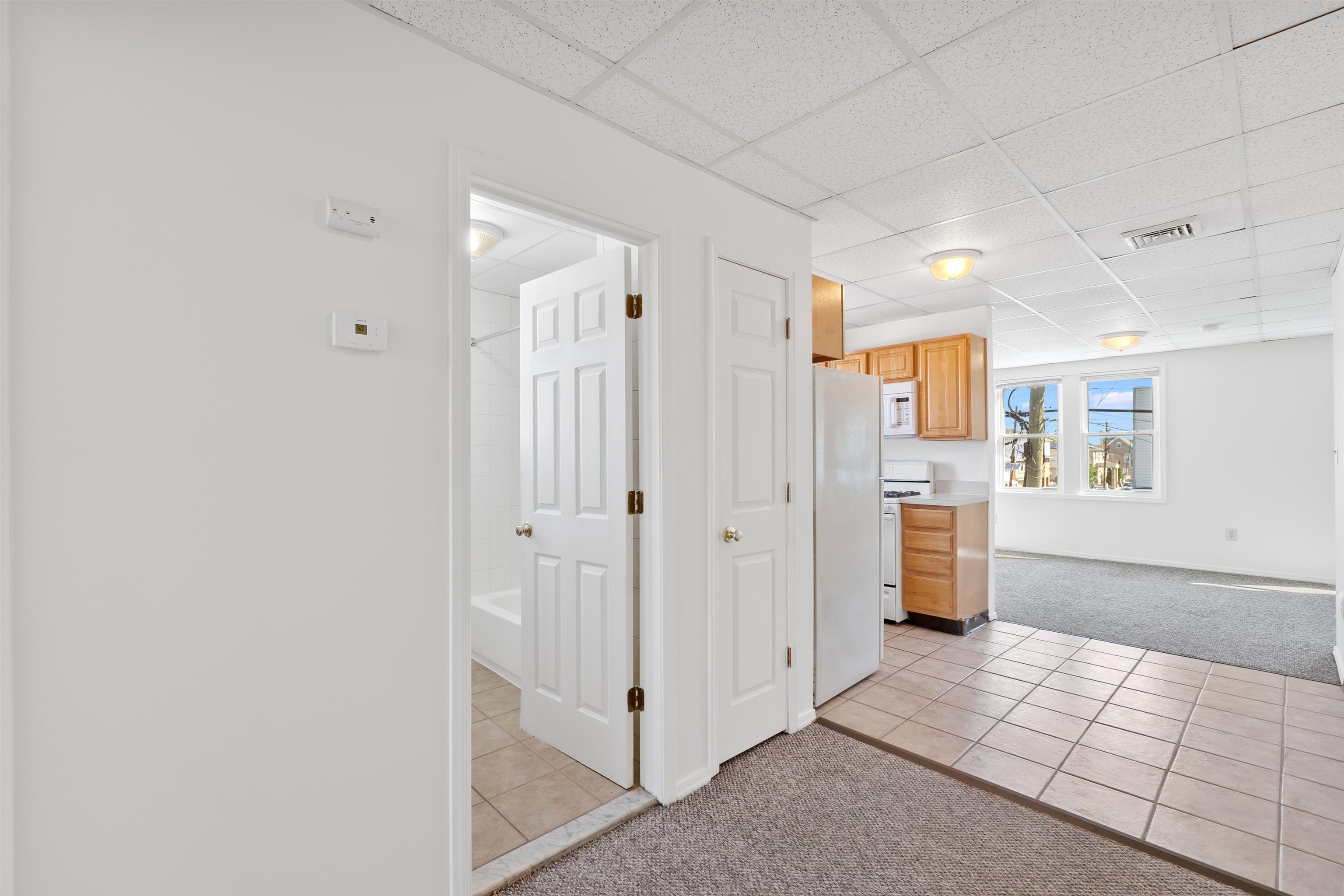 273 CENTRE AVE