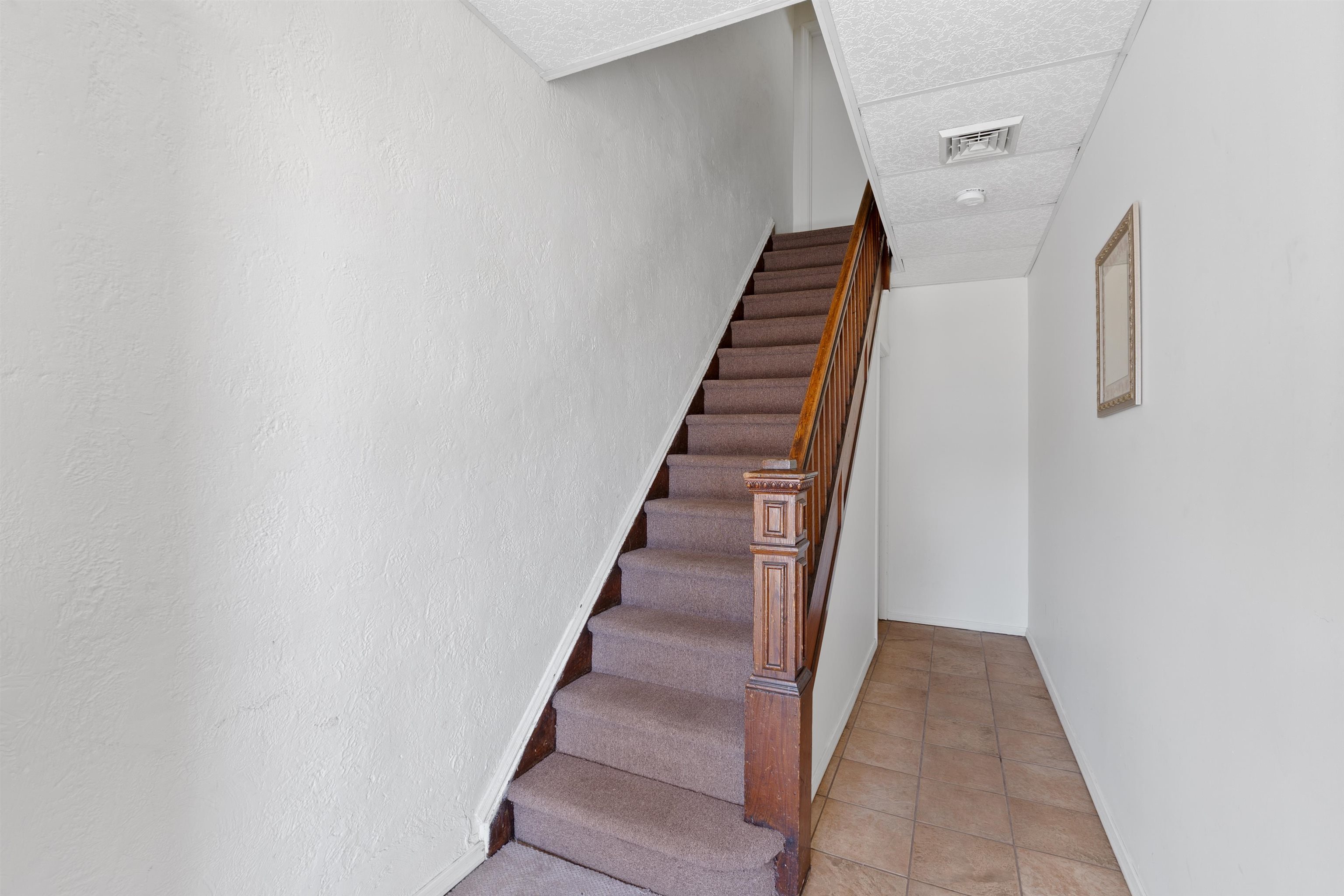 273 CENTRE AVE