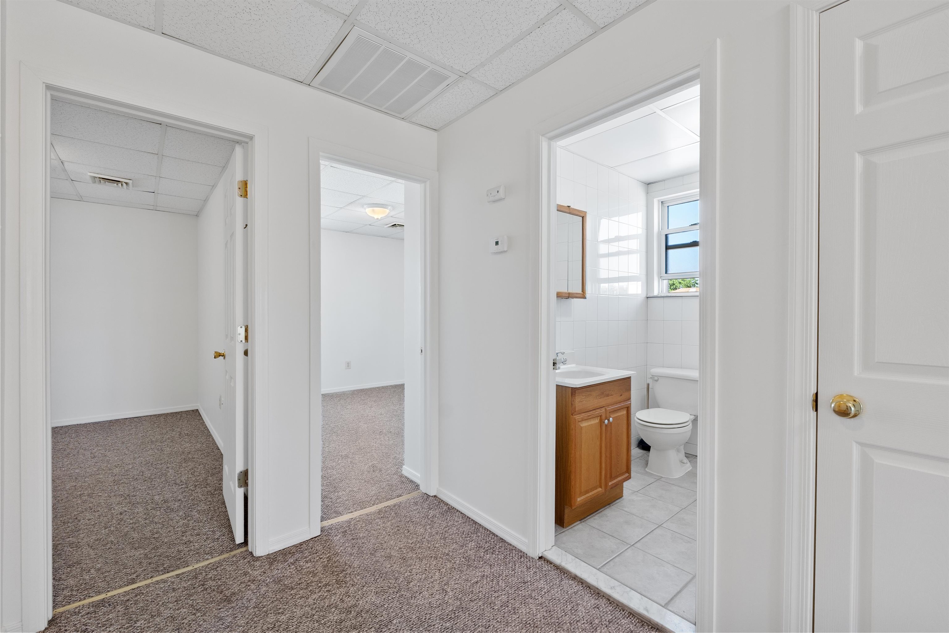 273 CENTRE AVE