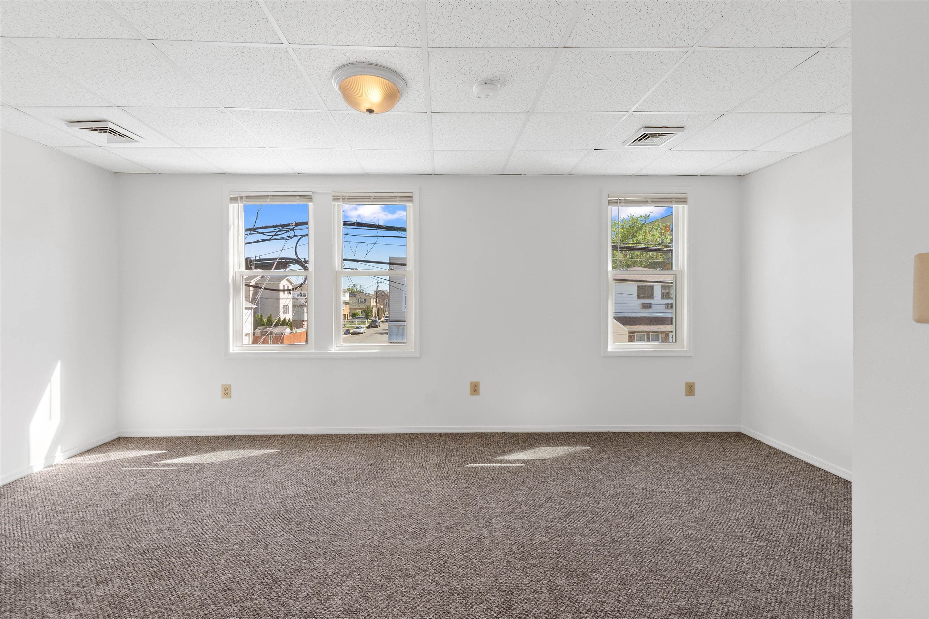 273 CENTRE AVE