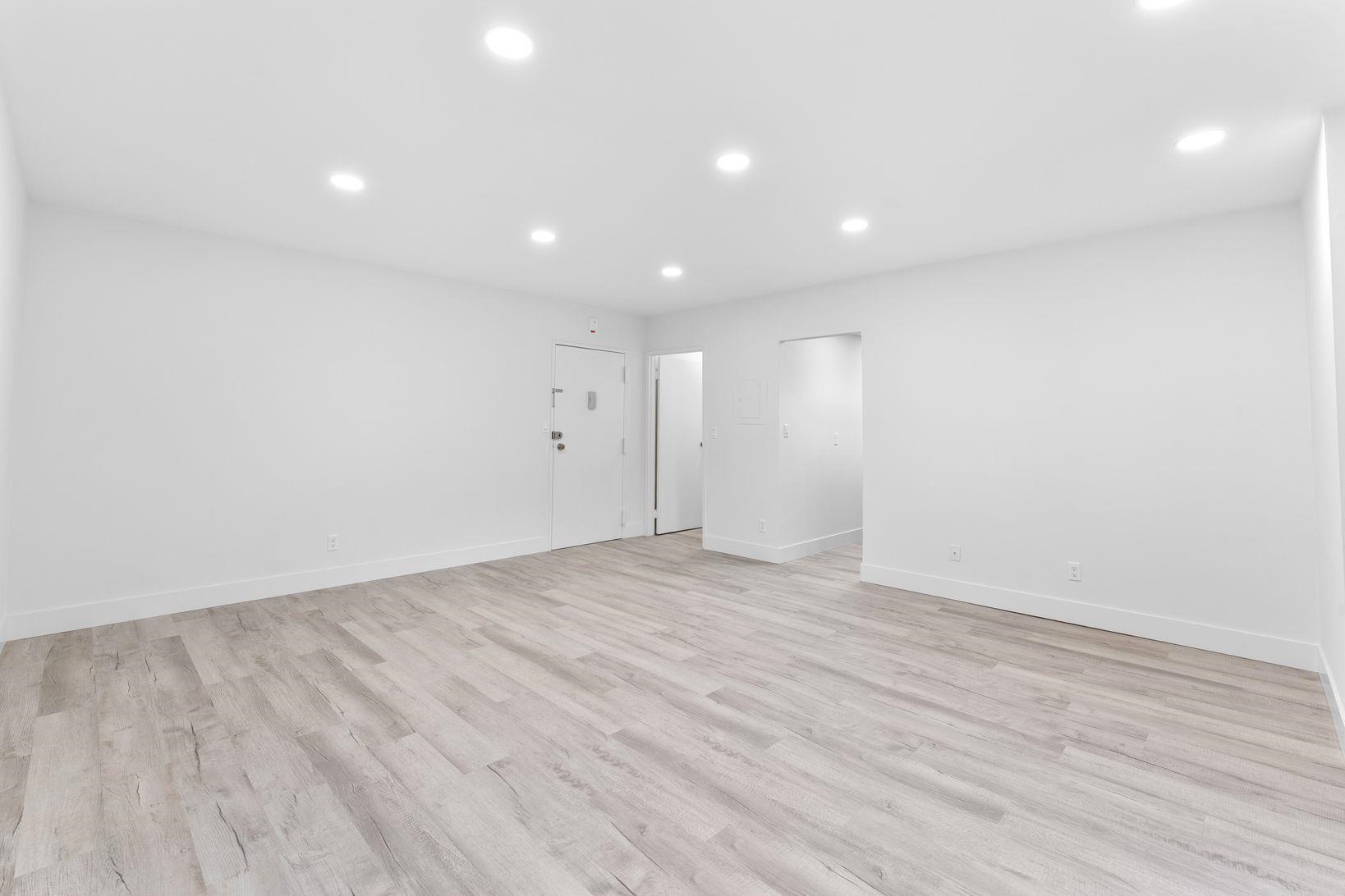1111 RIVER RD Unit: F25