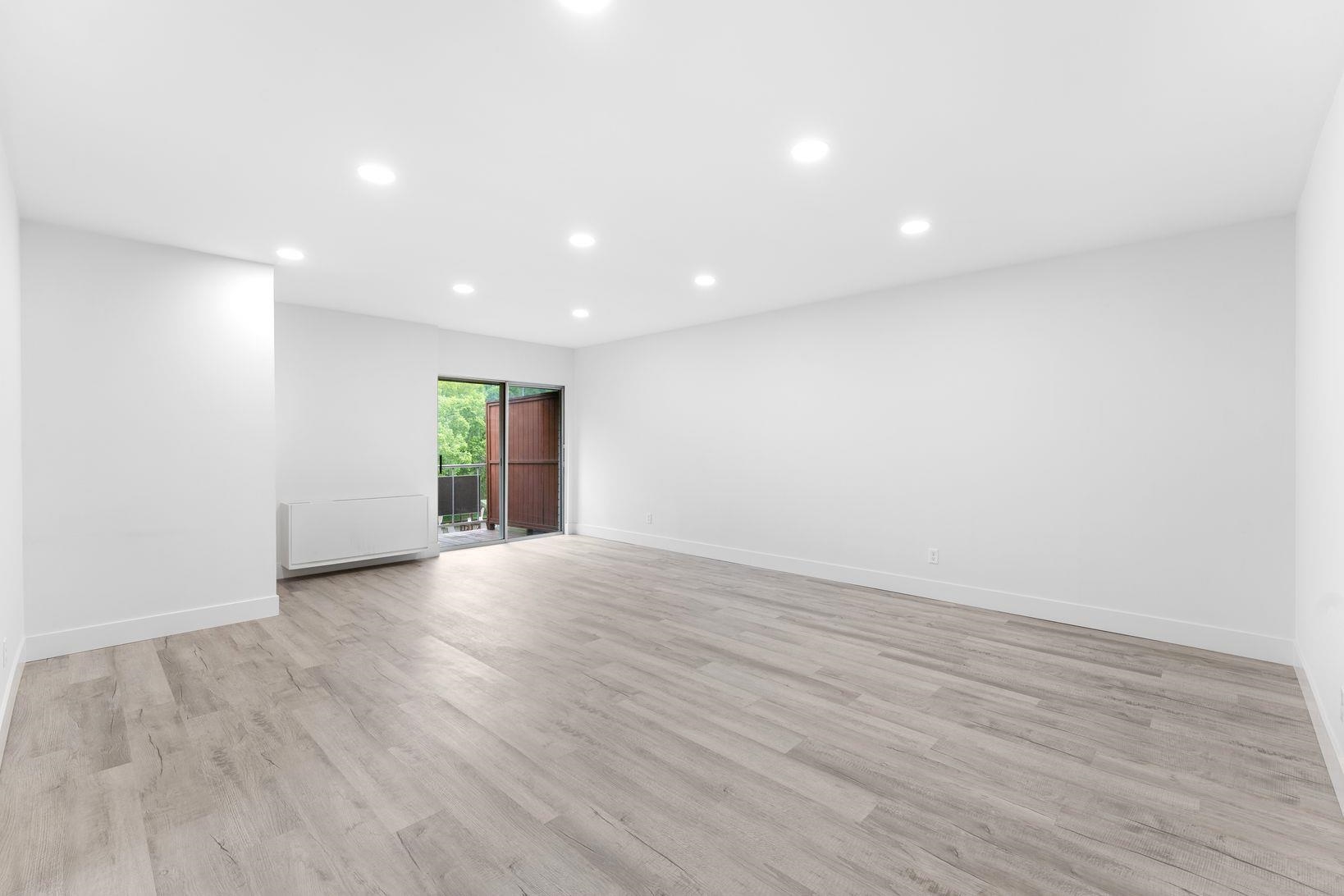 1111 RIVER RD Unit: F25