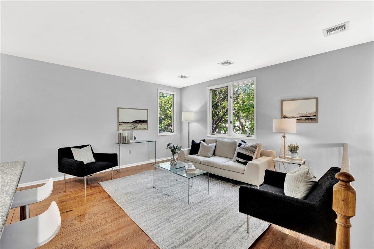 218 ST MICHAELS WALK
