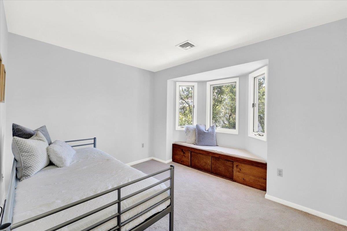 218 ST MICHAELS WALK