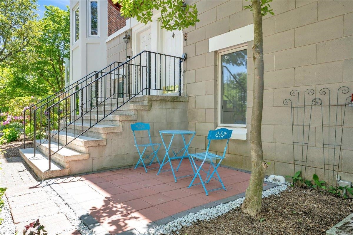 218 ST MICHAELS WALK