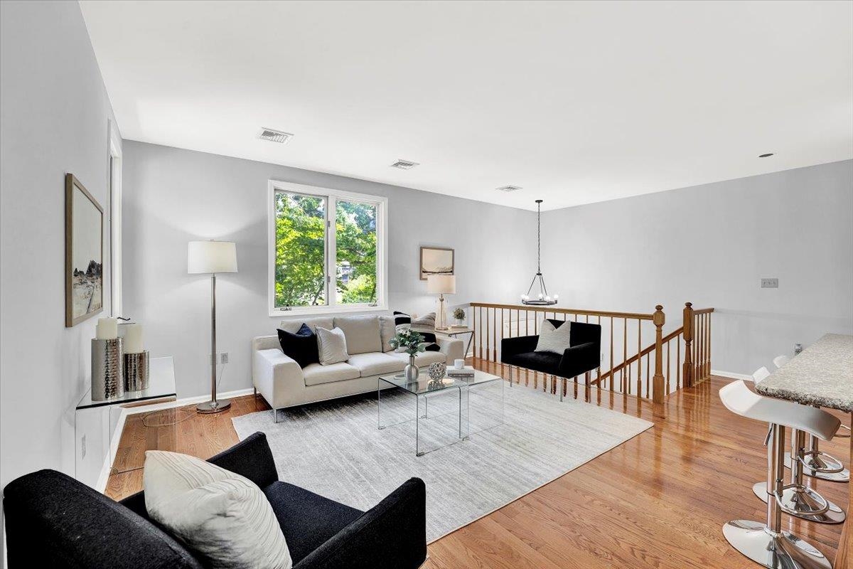 218 ST MICHAELS WALK