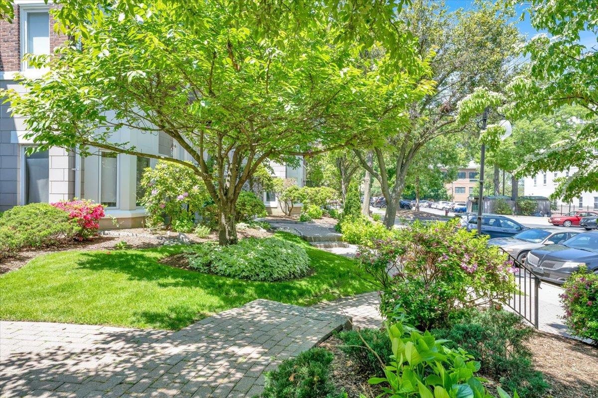 218 ST MICHAELS WALK