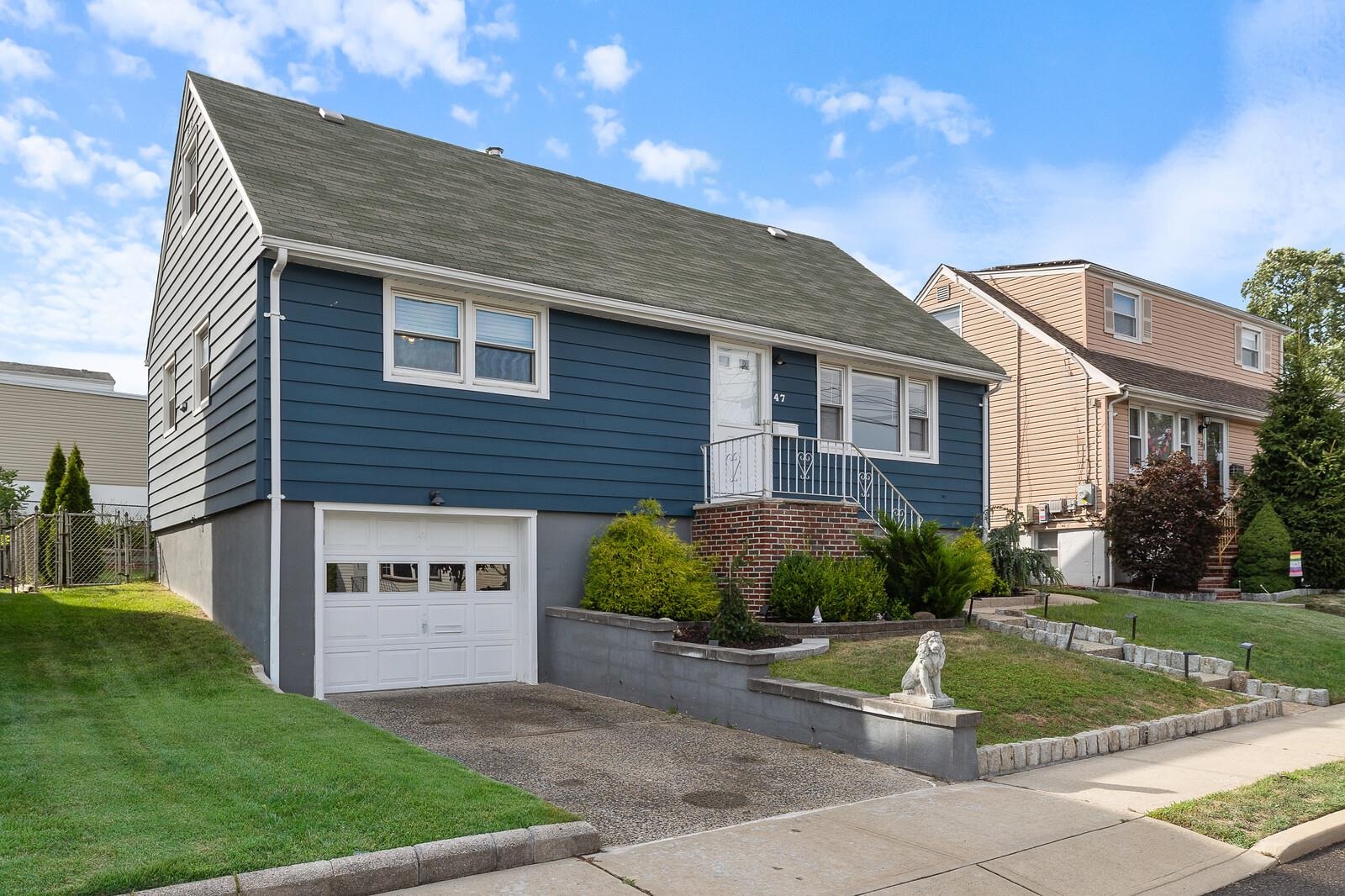 47 BLONDEL DR