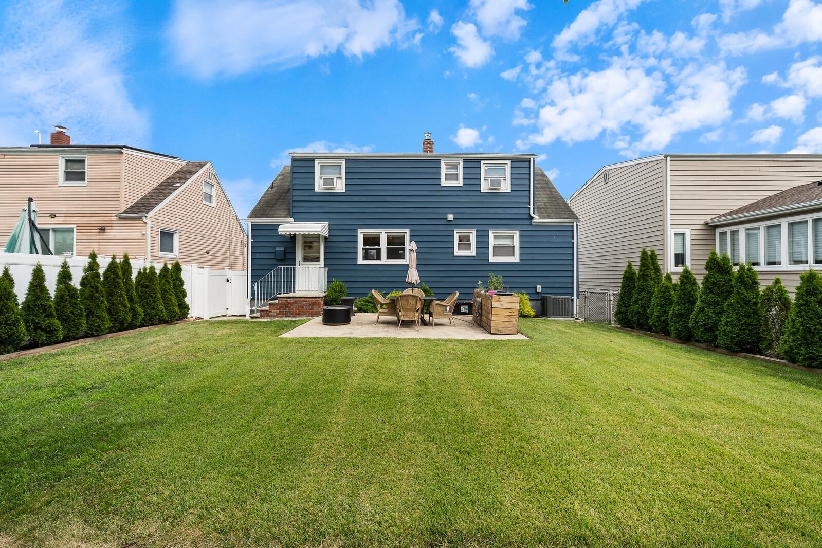 47 BLONDEL DR