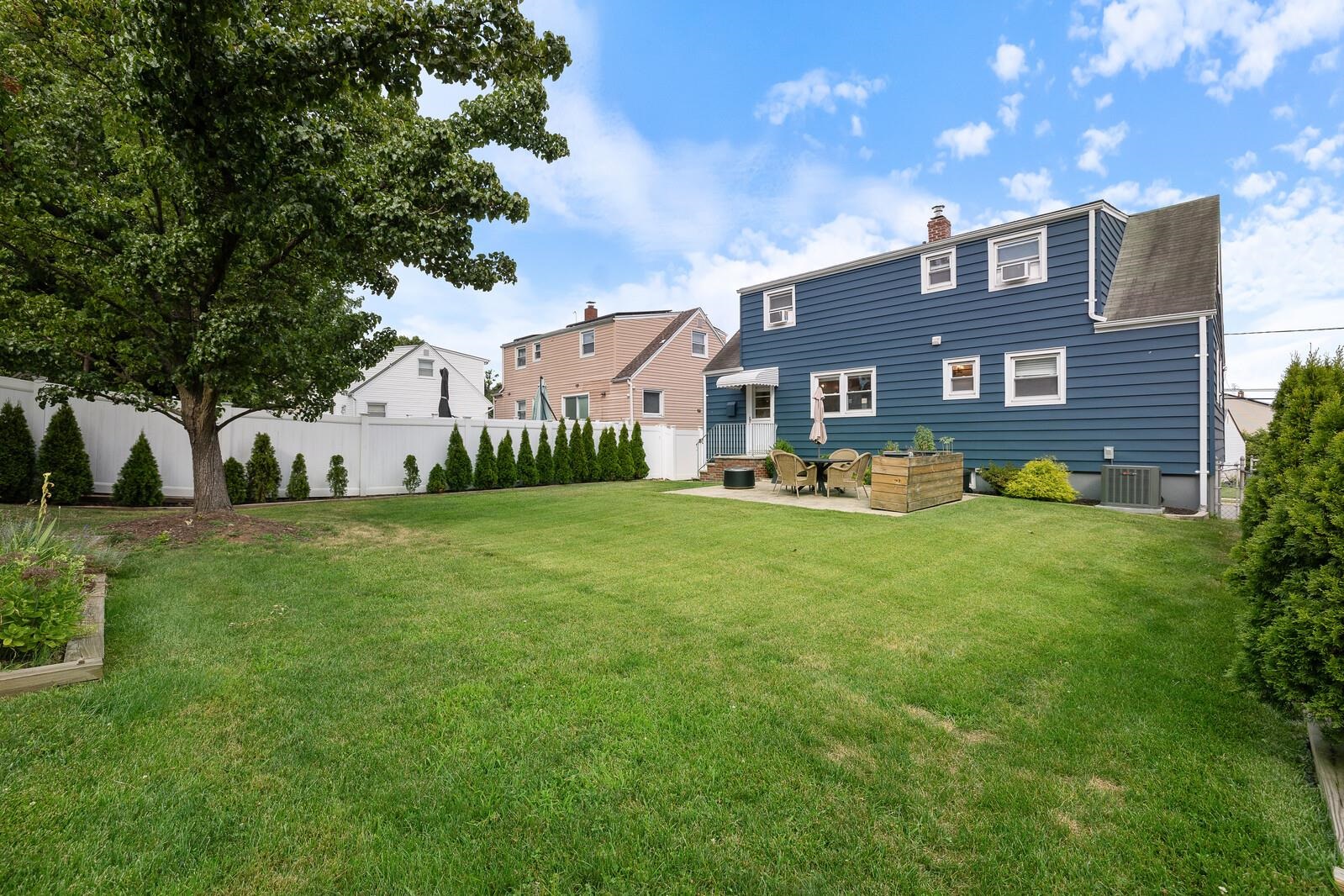 47 BLONDEL DR