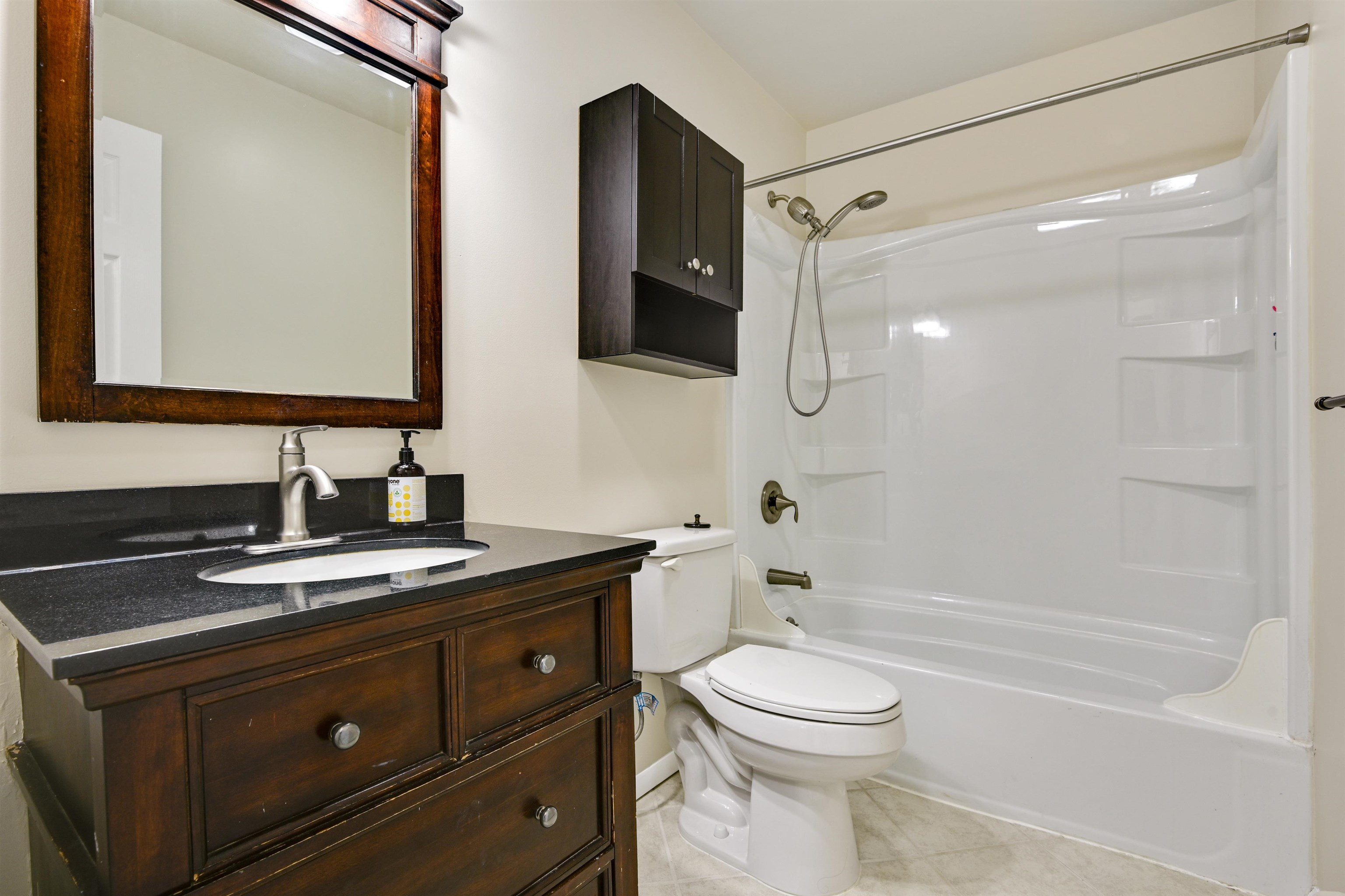 380 FRONT ST Unit: 6