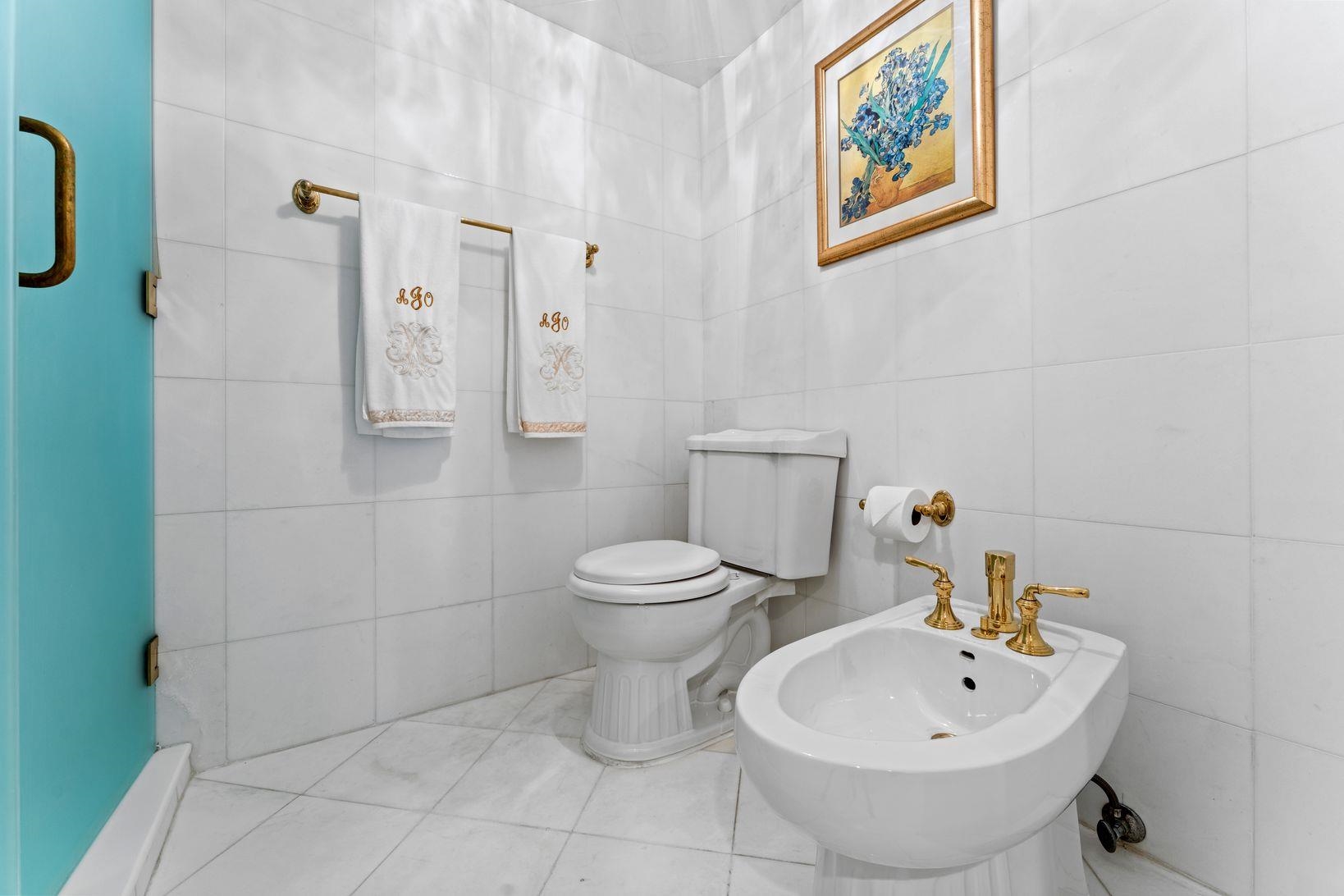 1512 PALISADE AVE Unit: 18J