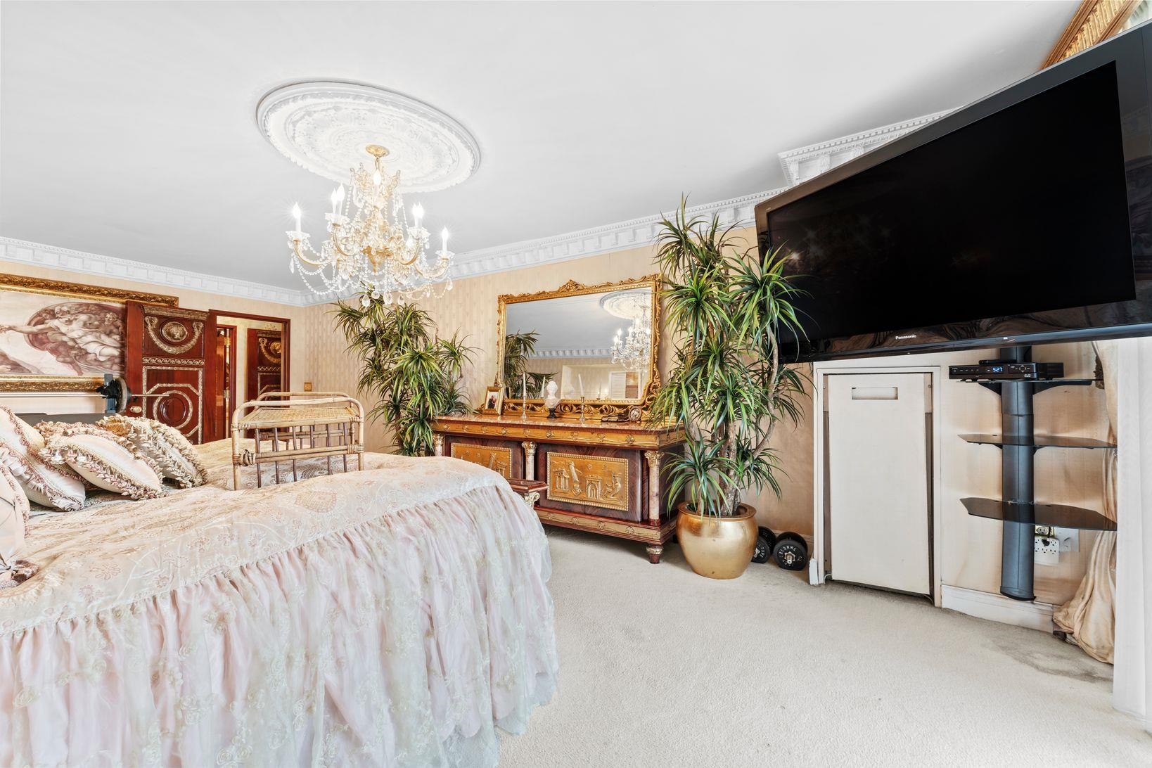 1512 PALISADE AVE Unit: 18J