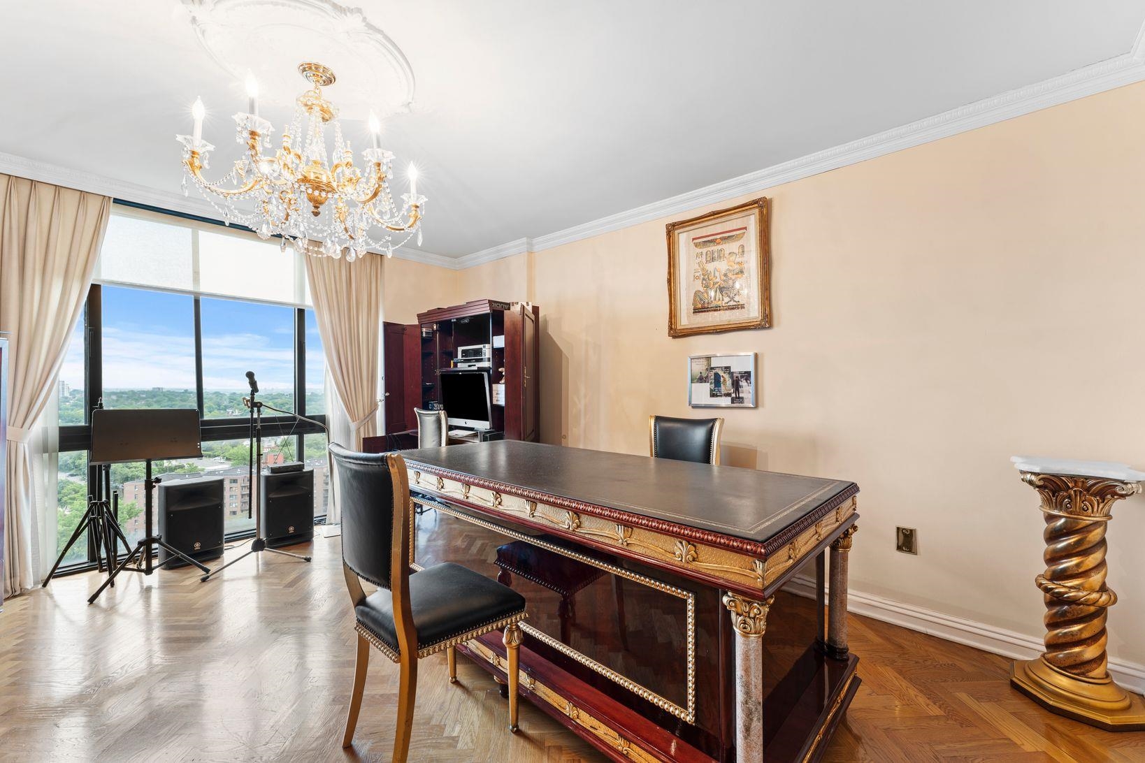 1512 PALISADE AVE Unit: 18J