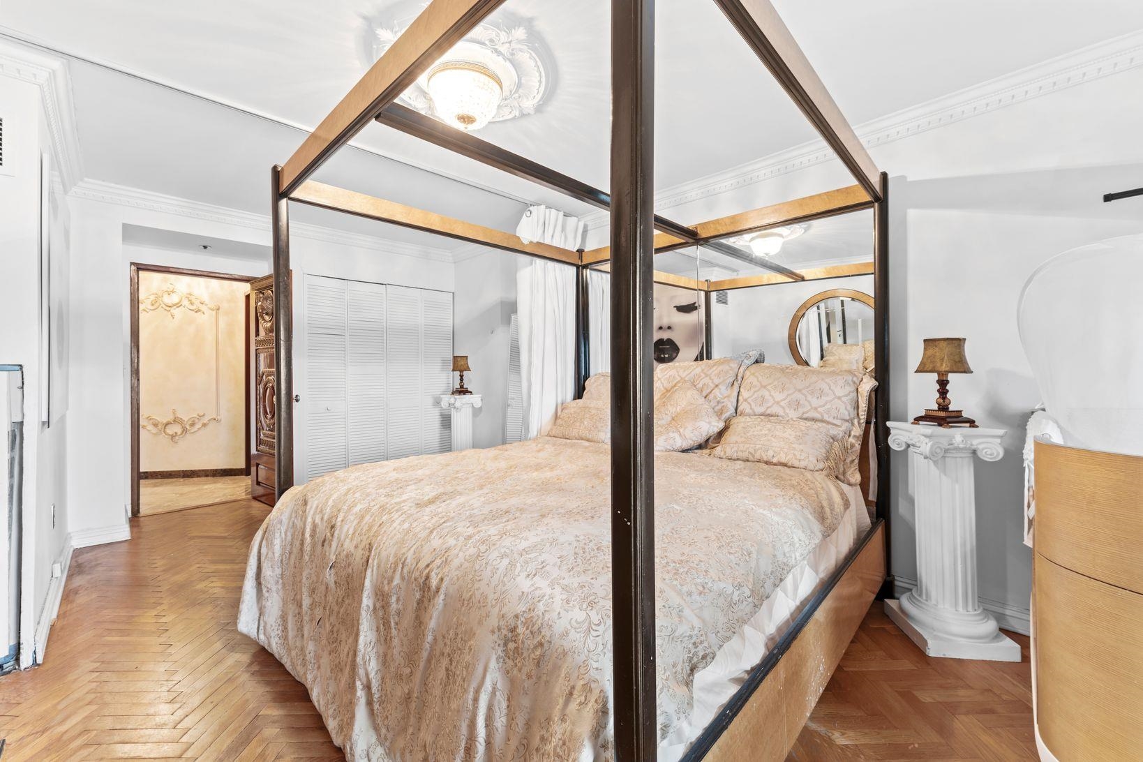 1512 PALISADE AVE Unit: 18J