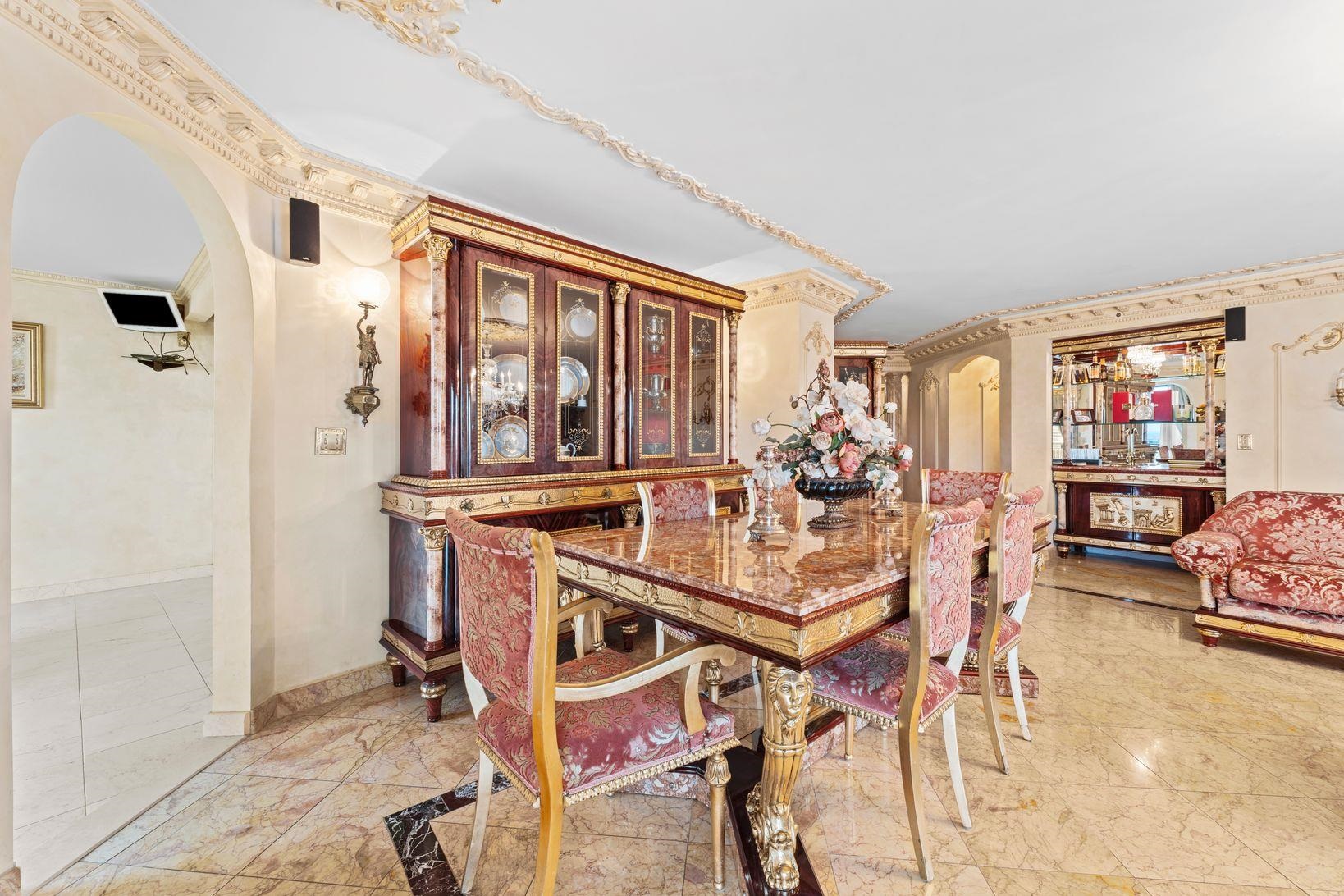 1512 PALISADE AVE Unit: 18J