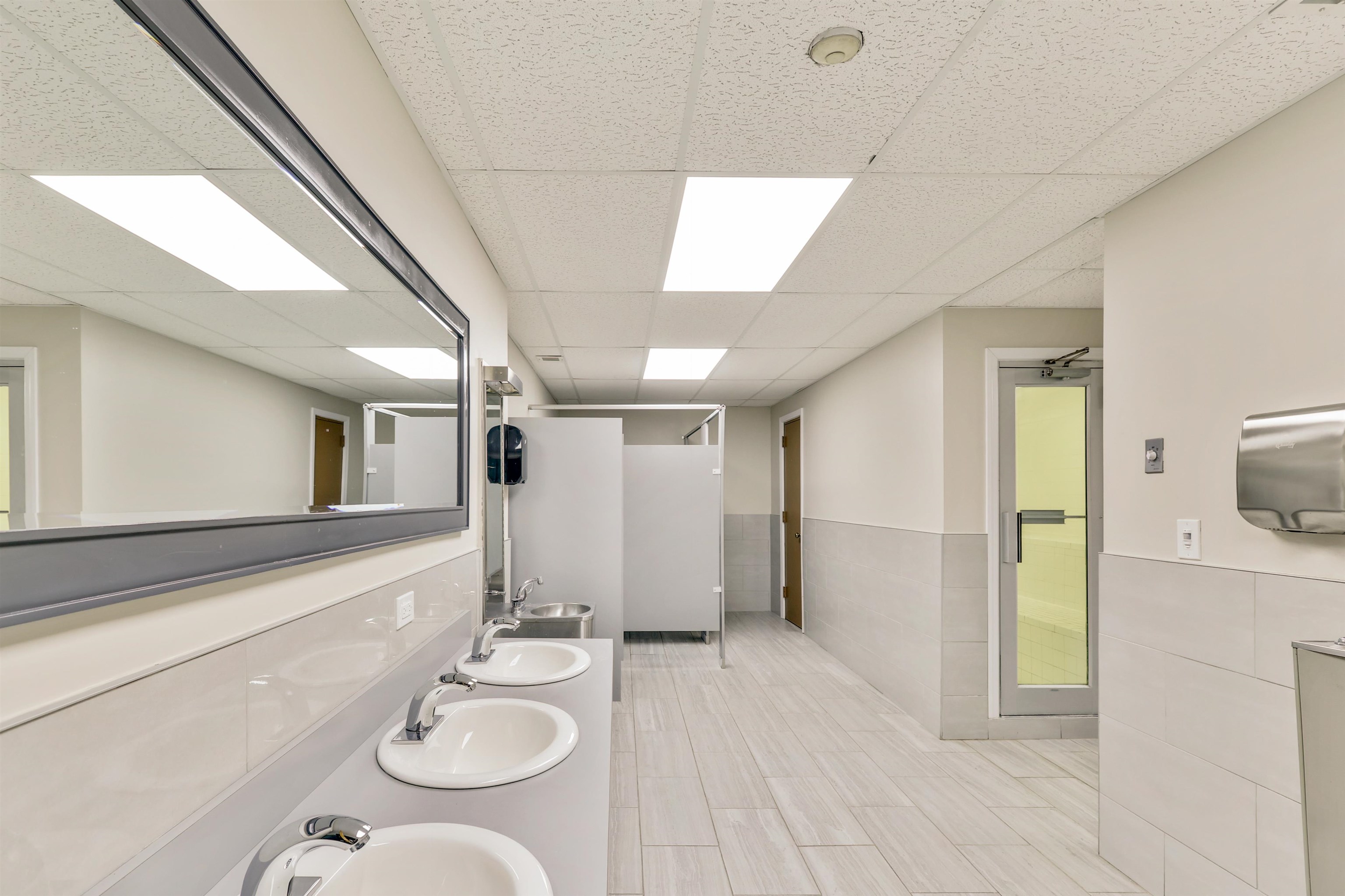 704 HARMON COVE TOWER