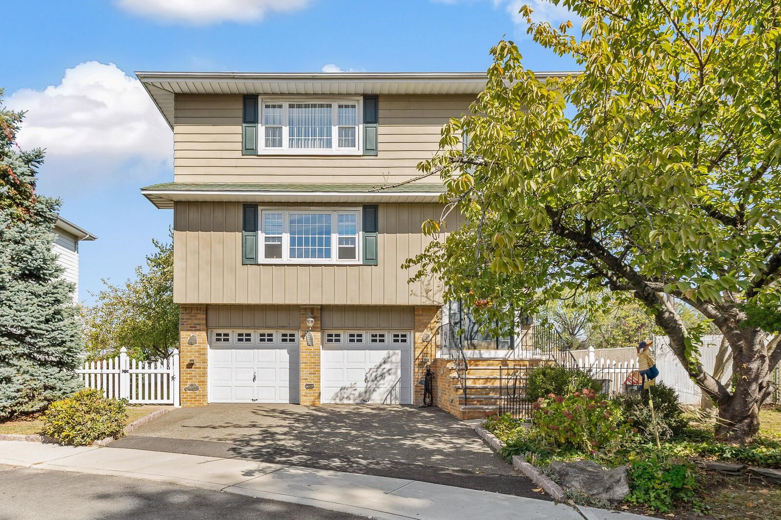 22 ACORN RD