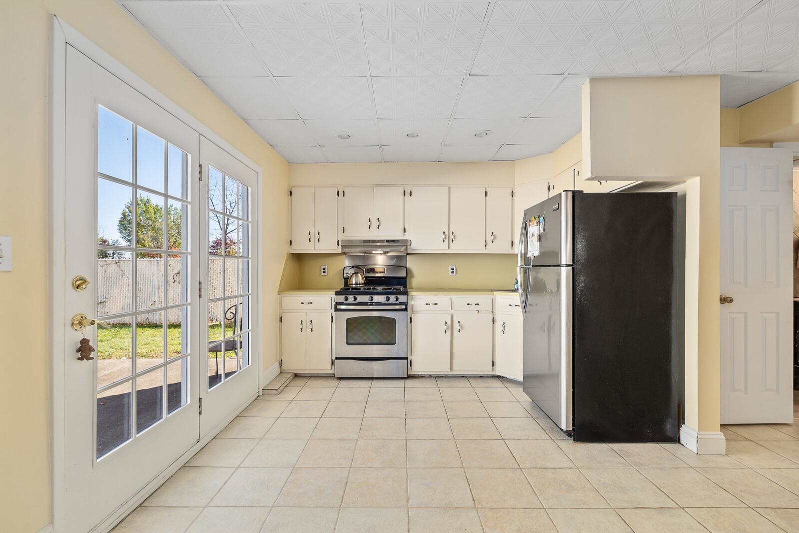 22 ACORN RD