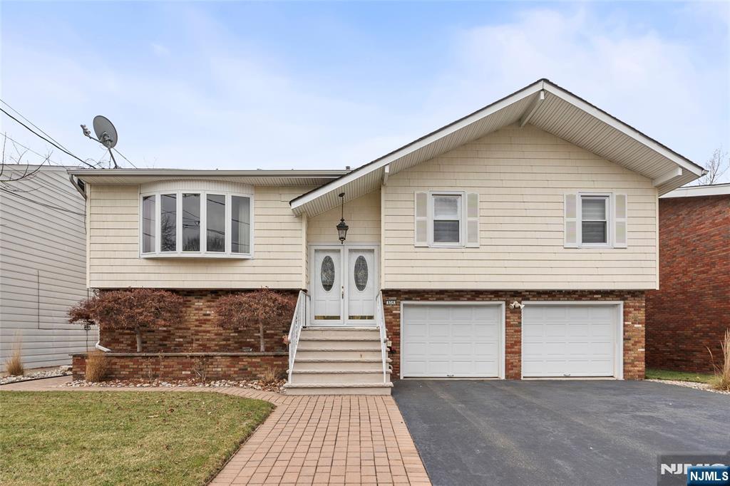 654 Chestnut Place
