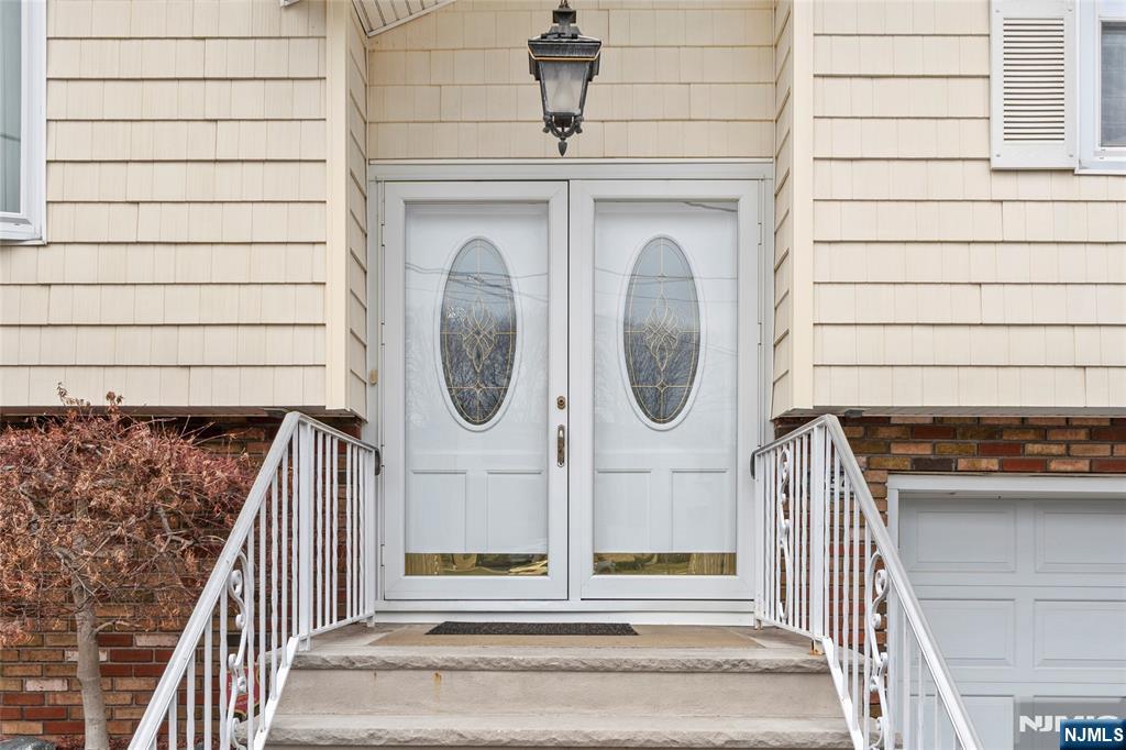 654 Chestnut Place