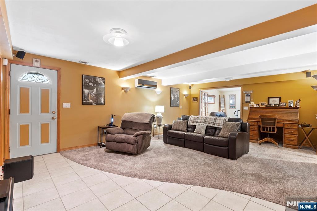 654 Chestnut Place