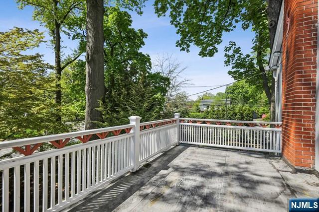 444 Knickerbocker Road