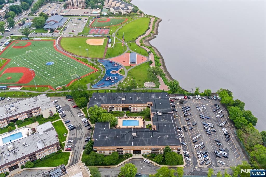 1111 River Road F25