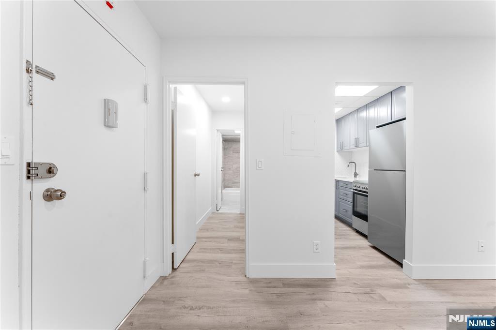 1111 River Road F25