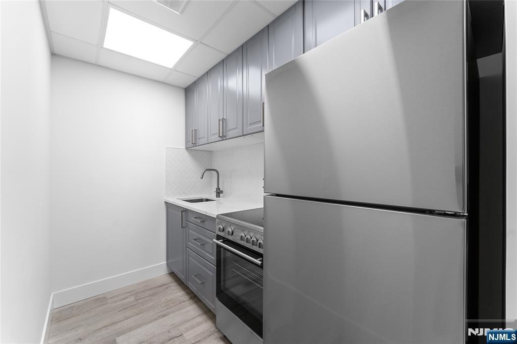 1111 River Road F25