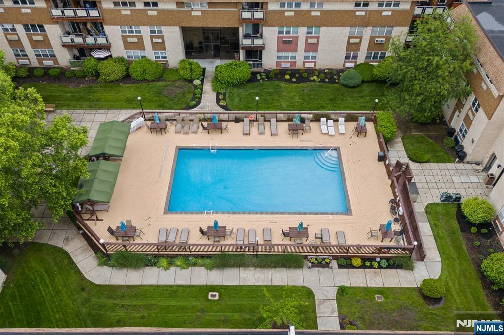 1111 River Road F25
